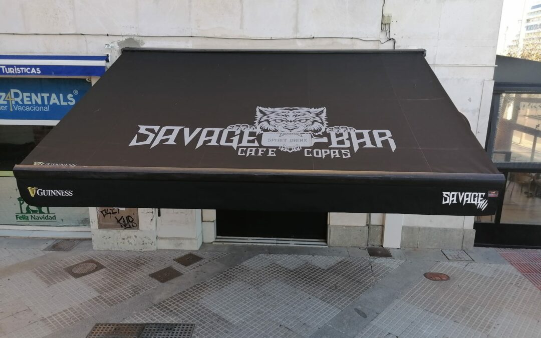 Toldo personalizado Savage Café  Copas